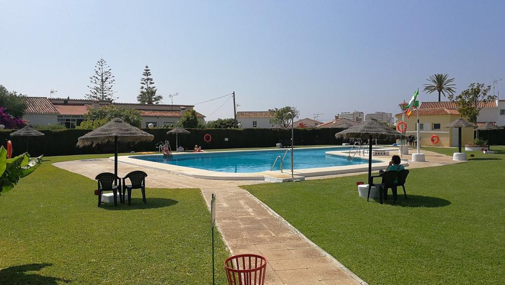 Holidays2Torremolinos Apartamento de 3 dormitorios con terraza y piscina comunitaria Exterior foto