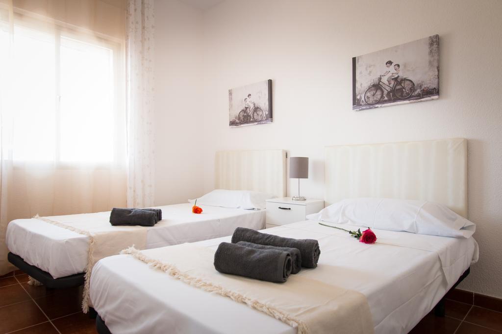 Holidays2Torremolinos Apartamento de 3 dormitorios con terraza y piscina comunitaria Exterior foto